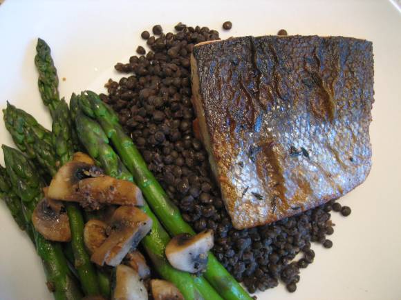 Seared Sockeye Salmon with Beluga Lentils and Asperagus Saute